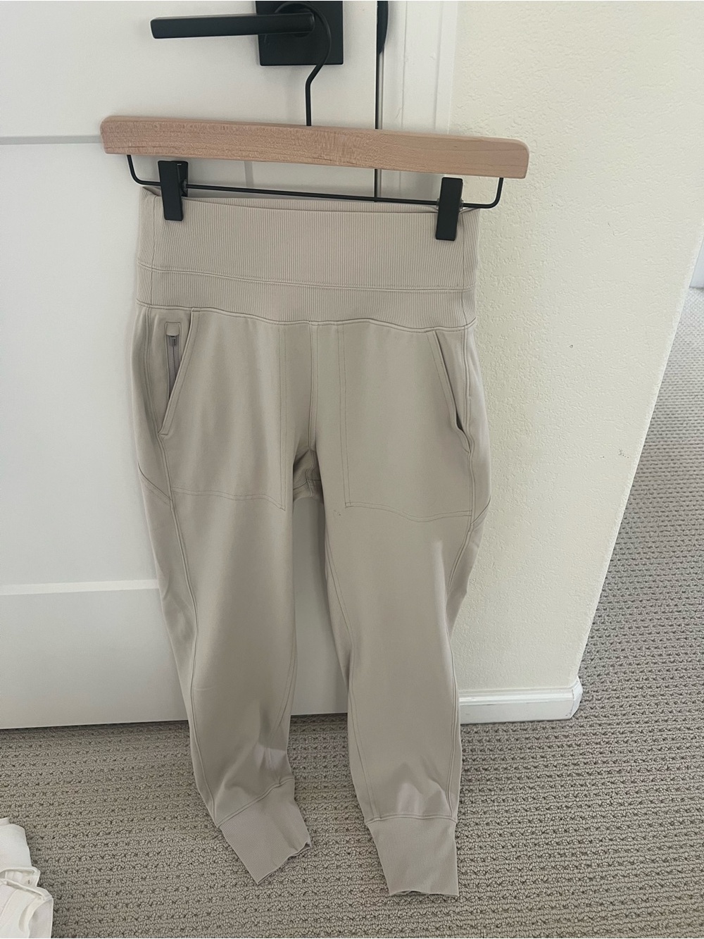 Women’s Athleta Neutral Beige Jogger Pants - Comfort Waistband